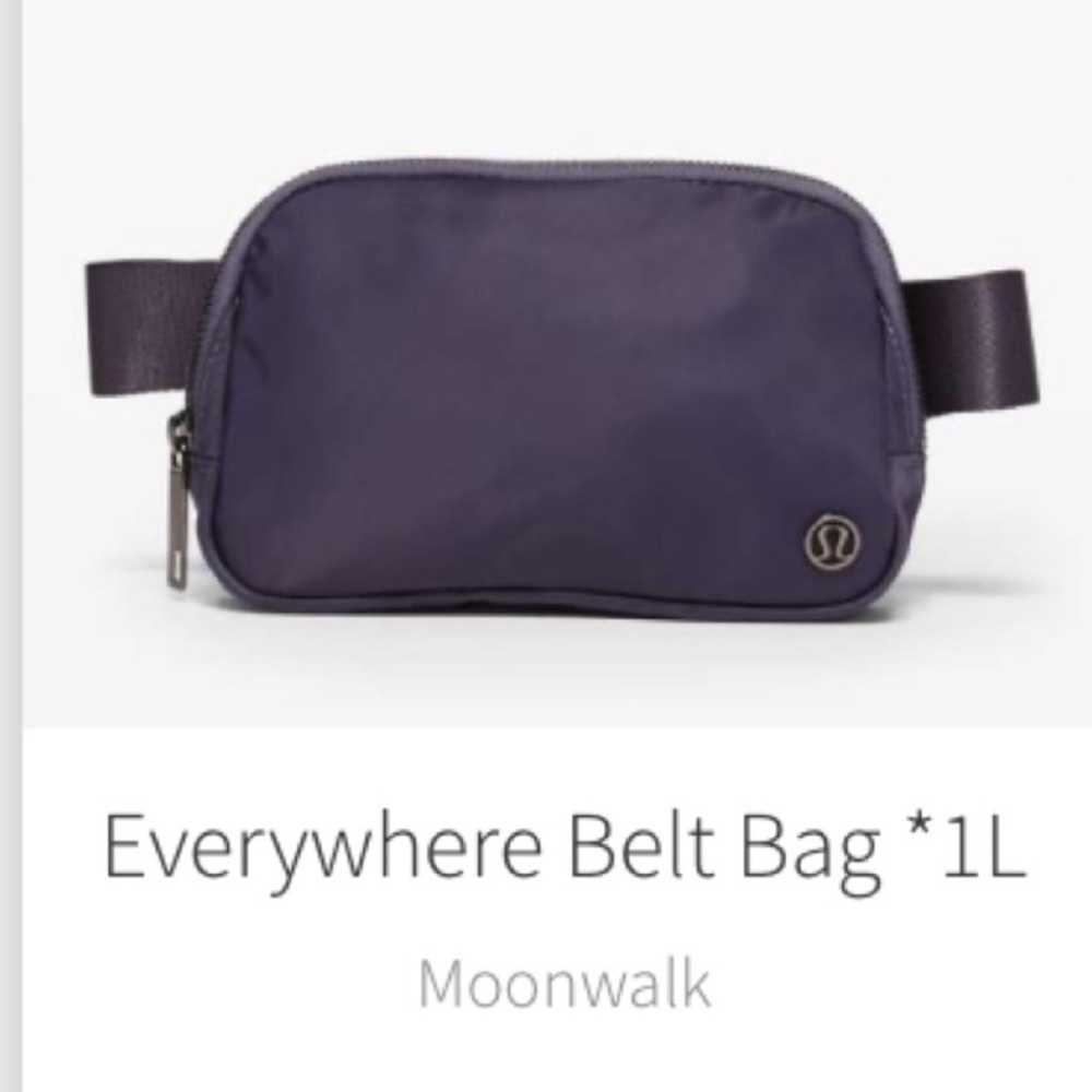 Everywhere Belt Bag OG
NWT Rare Moonwalk Belt Bag.
